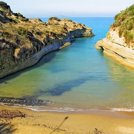 Blue Sky Apartmanhotel 4*